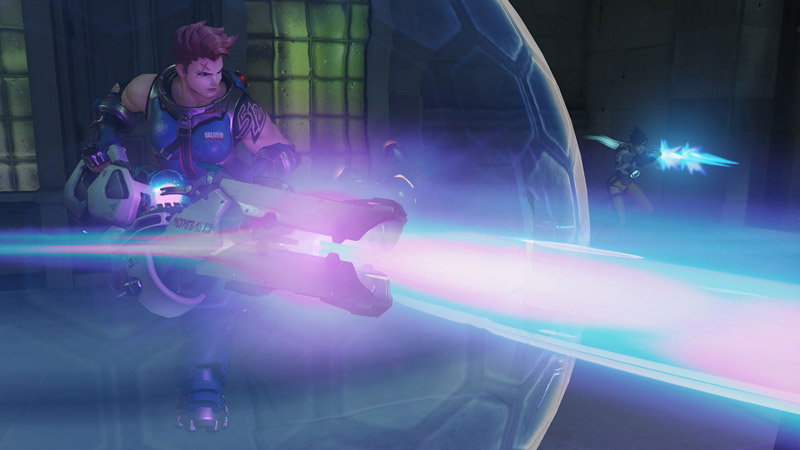 味方を守りつつ前線で戦うザリア